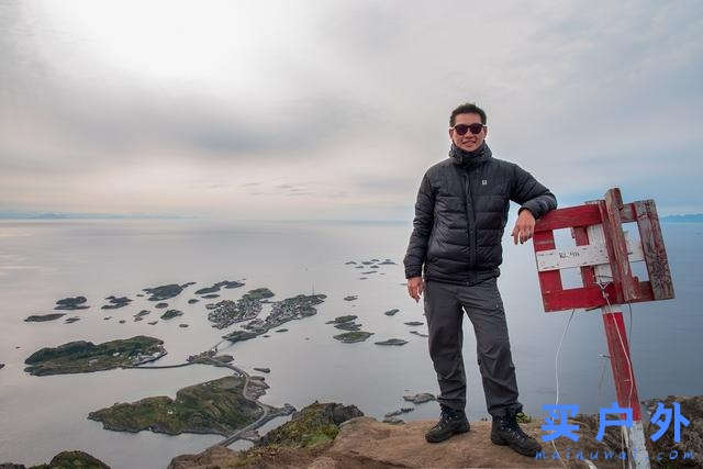 身穿Klattermusen攀山鼠羽絨連帽外套探索世界極北之島,斯瓦爾巴群島