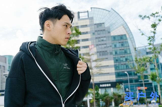 三款人氣始祖鳥Arcteryx保暖背心實穿分享，買件鳥裝好過冬