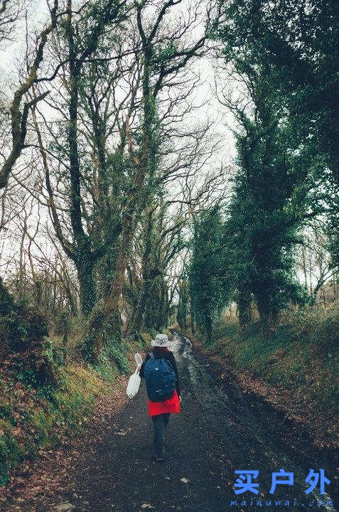 西班牙朝圣之路，走過風雪冰雨的蜜月旅行