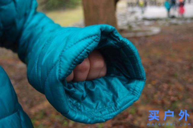 把原先的羽絨服汰換掉啦，以后上山就靠這件The North Face ThermoBall北面保暖棉服外套