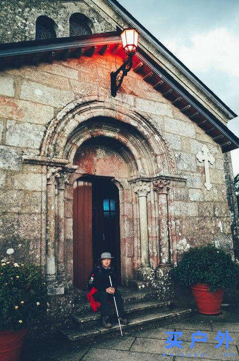 西班牙朝圣之路，走過風雪冰雨的蜜月旅行