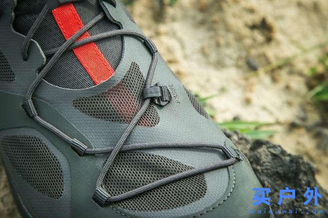 始祖鳥這款全方位越野跑鞋實鞋開箱，你可以買一雙