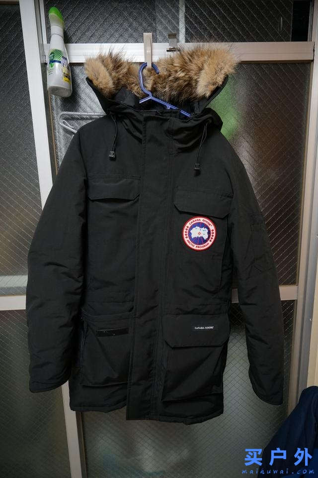 種草全球最火的羽絨服，Canada Goose加拿大鵝羽絨服開箱