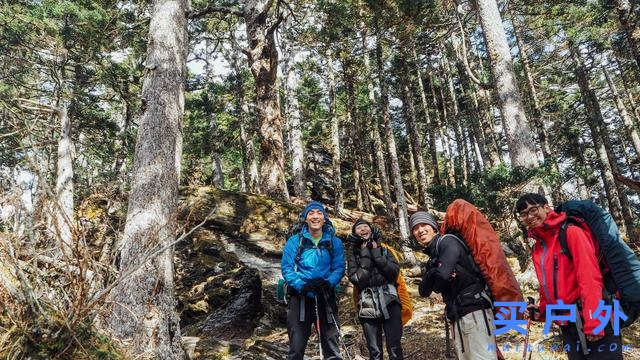 爬山這么累又無(wú)聊為什么還要爬？