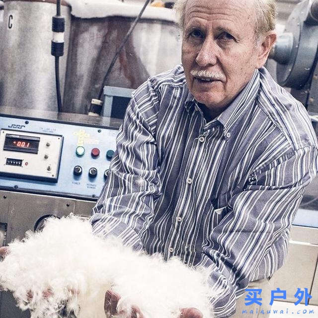 加拿大鵝:即便是最凍的環境下穿上它,你依舊說得出“我好熱”三個字