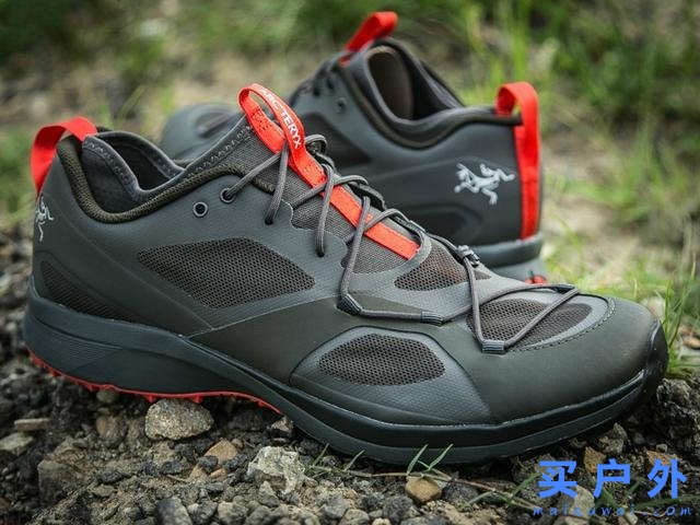 始祖鳥這款全方位越野跑鞋實(shí)鞋開箱，你可以買一雙