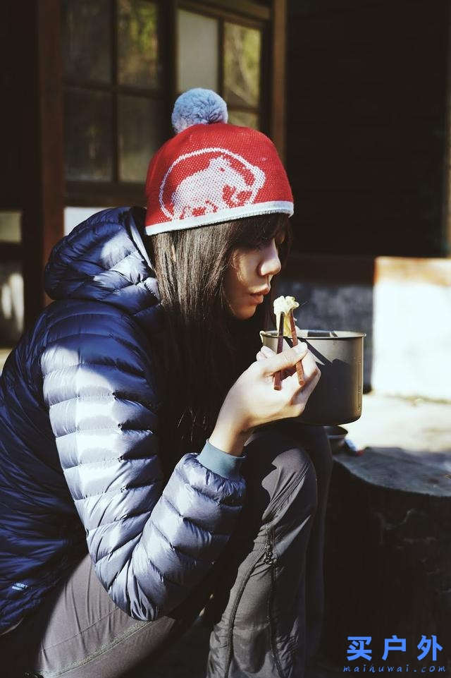 戶外四季必備，Rab防水輕量化排骨羽絨服測評