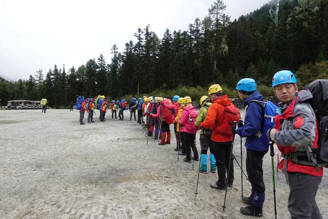攀登半脊峰游記,我的雪山之行