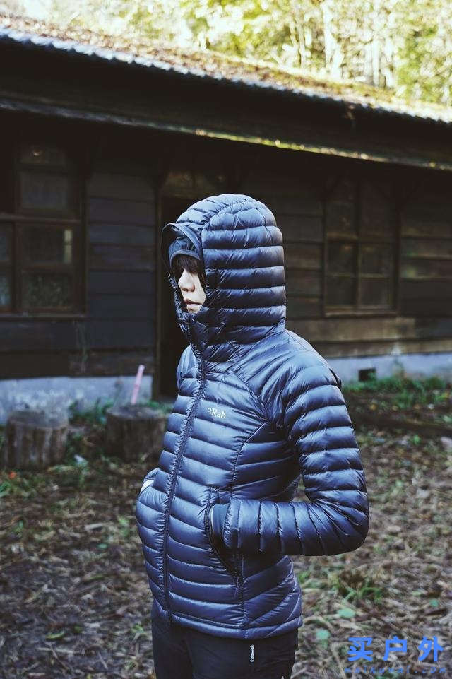 戶外四季必備，Rab防水輕量化排骨羽絨服測評