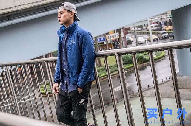 帥氣征服濕冷天氣,四款保暖外套始祖鳥Arc'teryx羽絨服和棉服開箱實穿！