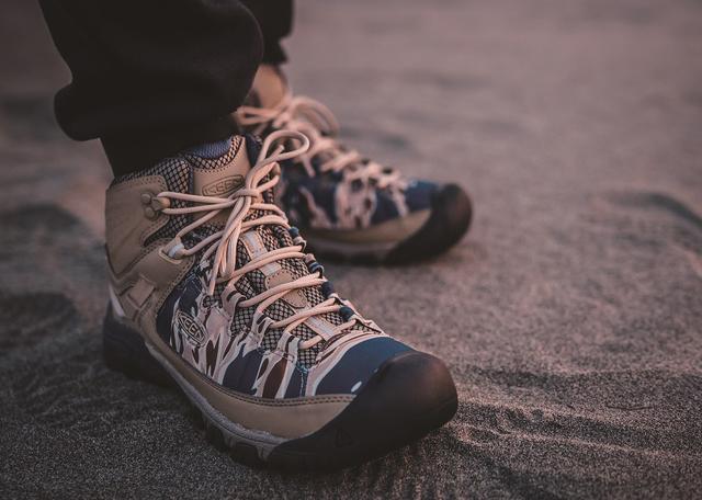 KEEN聯(lián)名潮牌新款重磅登場,繼續(xù)引領(lǐng)戶外時尚風(fēng)潮