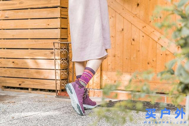 都市戶外風混搭,Smartwool羊毛襪一周繽紛穿搭
