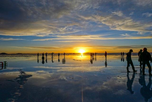 玻利維亞烏尤尼鹽湖，天空之鏡日出團、日落團和星空團