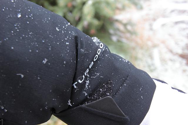 遲到的戶外裝備測(cè)評(píng)，Columbia哥倫比亞鈦系列防水保暖羽絨外套實(shí)測(cè)