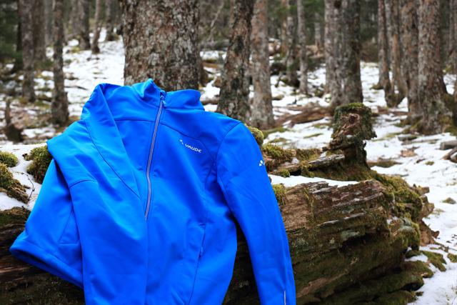 雪山實測 VAUDE 防風軟殼外套