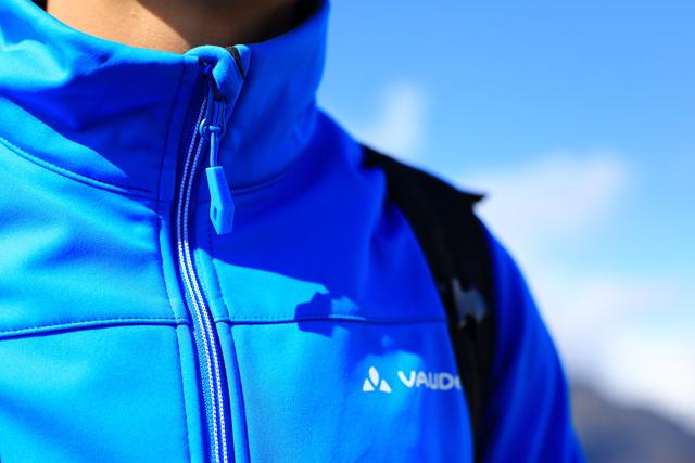 雪山實測 VAUDE 防風軟殼外套