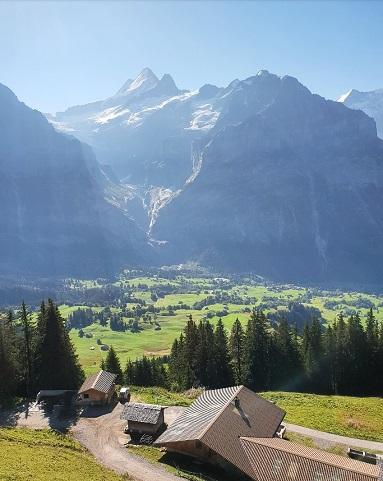 瑞士阿爾卑斯山的愜意生活，我們的詩和遠方