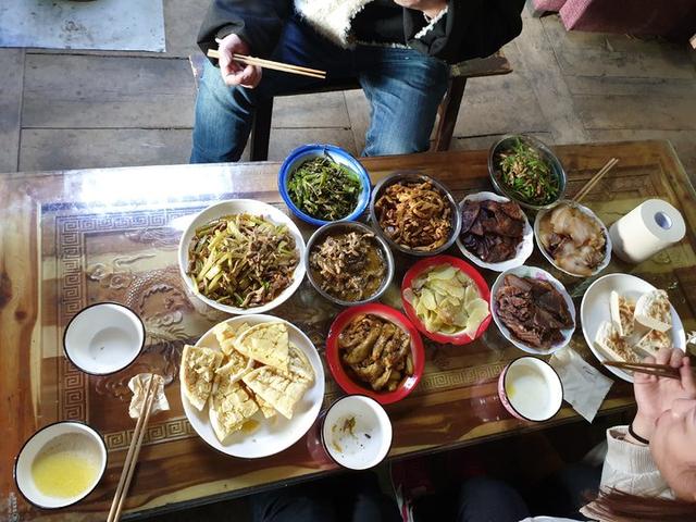 冬季的色達(dá)、亞青及稻城亞丁有一種寧靜的美