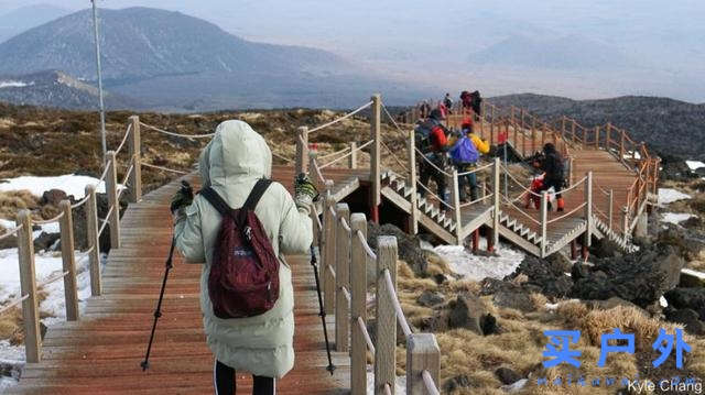 冬天爬韓國第一高峰，19.2公里雪登濟州島漢拿山！