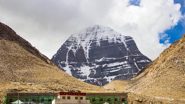 岡仁波齊轉山攻略，我在海拔5600米的雪山上徒步52公里
