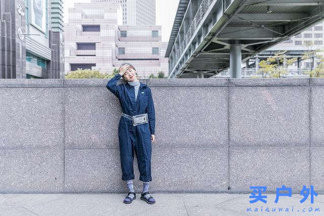 都市戶外風混搭,Smartwool羊毛襪一周繽紛穿搭