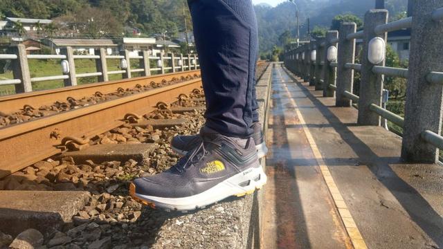 北面The North Face防水徒步登山鞋實測，一款多功能戶外鞋