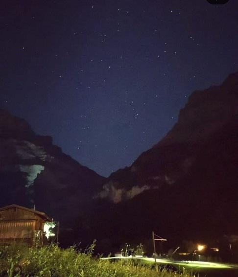 瑞士阿爾卑斯山的愜意生活，我們的詩和遠方