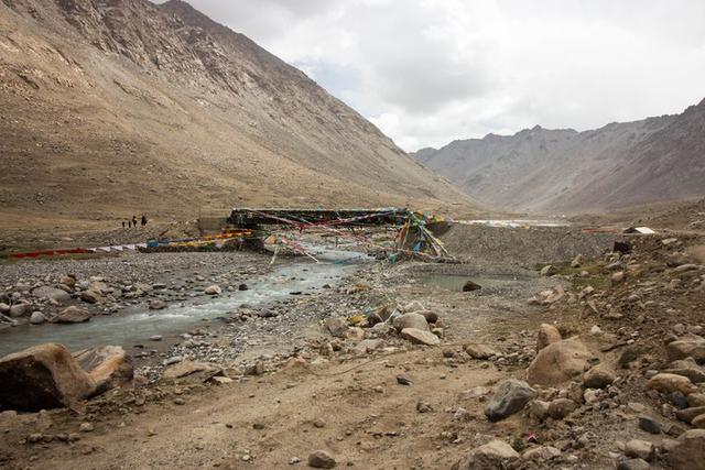 岡仁波齊轉山攻略，我在海拔5600米的雪山上徒步52公里