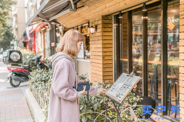 都市戶外風混搭,Smartwool羊毛襪一周繽紛穿搭