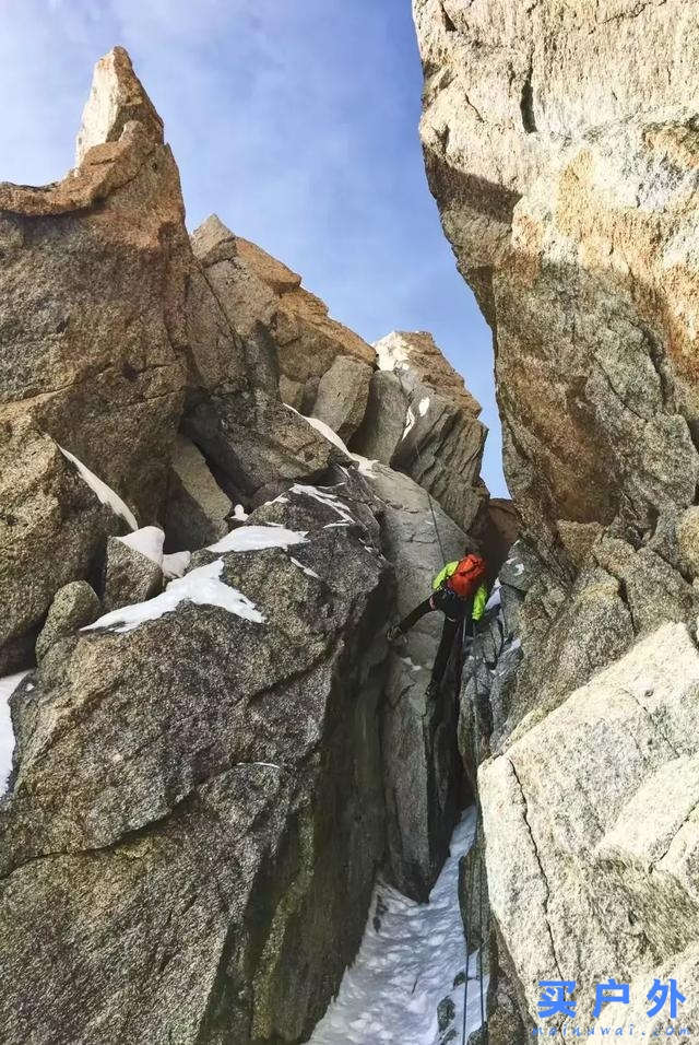 新手有什么可以入門登頂的雪山可以嘗試？