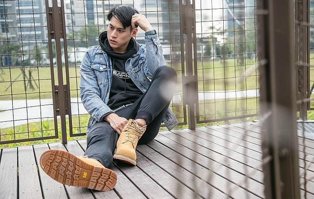 CAT經(jīng)典款大黃靴開箱實(shí)穿分享，大黃靴不是只有Timberland