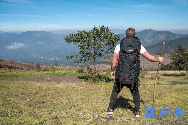 背著塔通卡TATONKA Yukon登山背包，出發去中美洲的火山徒步旅行