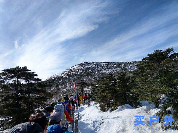 冬天爬韓國第一高峰，19.2公里雪登濟州島漢拿山！