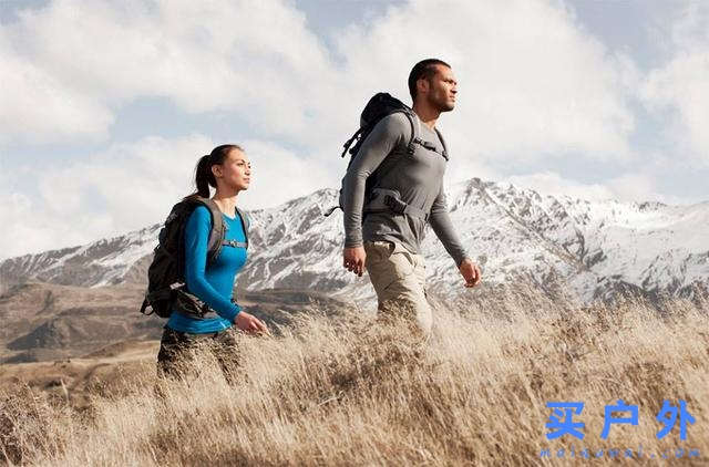 戶外裝備挑選，如何挑選登山用底層排汗衣