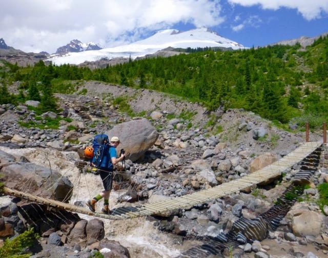 權(quán)威戶外裝備網(wǎng)站評選,2018年度最佳大容量男款戶外背包排名