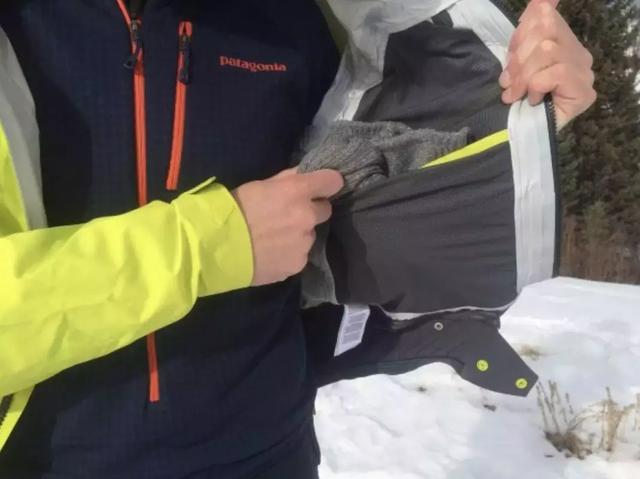 2019年度排名最佳男款沖鋒衣測評