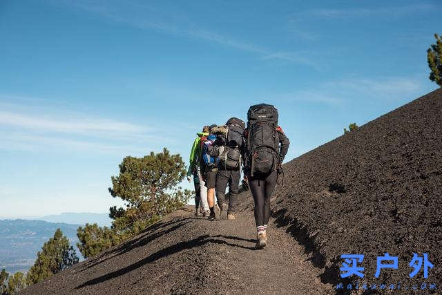 背著塔通卡TATONKA Yukon登山背包，出發去中美洲的火山徒步旅行