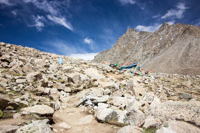 岡仁波齊轉山攻略，我在海拔5600米的雪山上徒步52公里