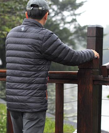 Mountain Hardwear山浩800蓬超輕防水羽絨服,親身測評使用感受