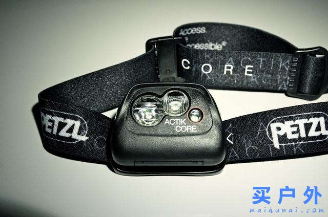 口碑很好的戶外頭燈品牌,Petzl攀索艾特克頭燈開箱測評