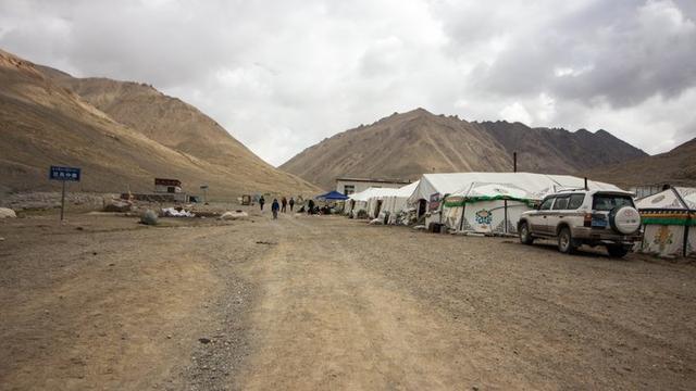 岡仁波齊轉山攻略，我在海拔5600米的雪山上徒步52公里