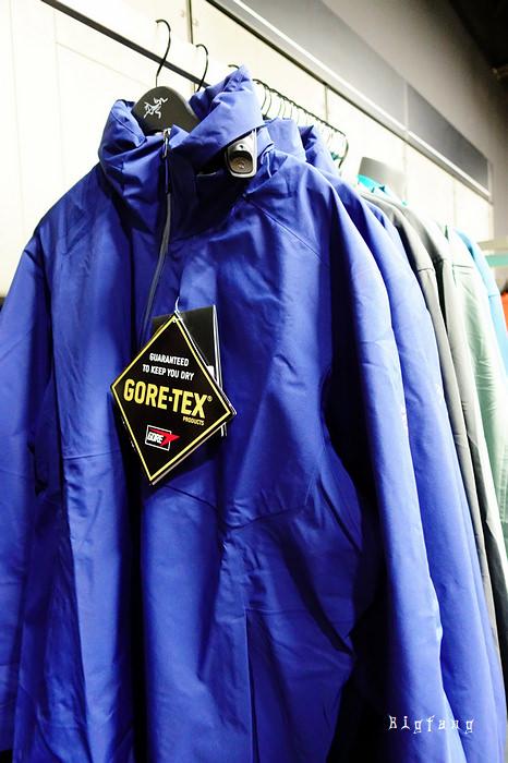 加拿大溫哥華必買必逛,Arc’Teryx始祖鳥品牌折扣店