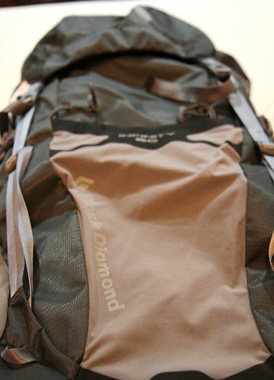 爬山先買戶外背包，Osprey Kestral 48L小鷹登山包開箱