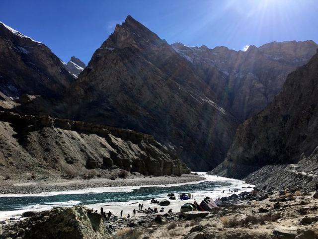 世界最佳十大徒步探險路線,中國故土拉達克贊斯卡冰川徒步