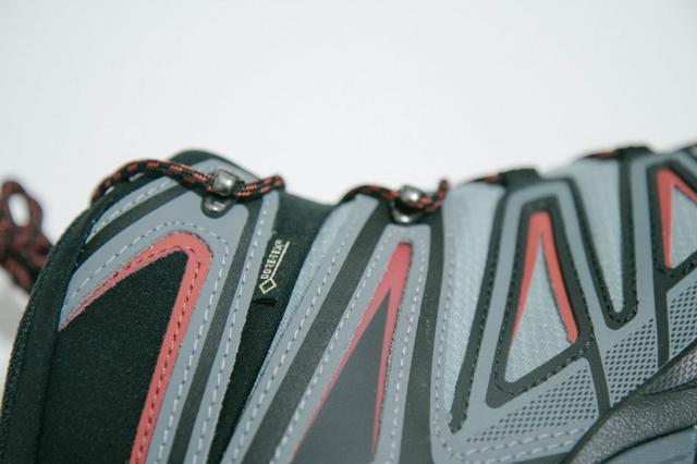 Salomon薩洛蒙X Ultra 3,為超輕而生的頂級(jí)徒步登山靴