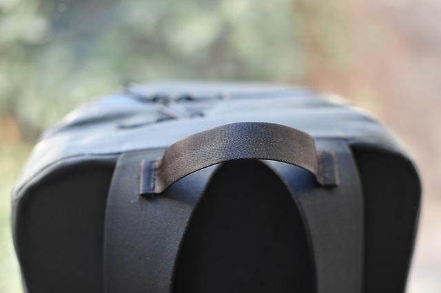 Arc'teryx除了戶外背包，還有高端雙肩筆記本電腦背包