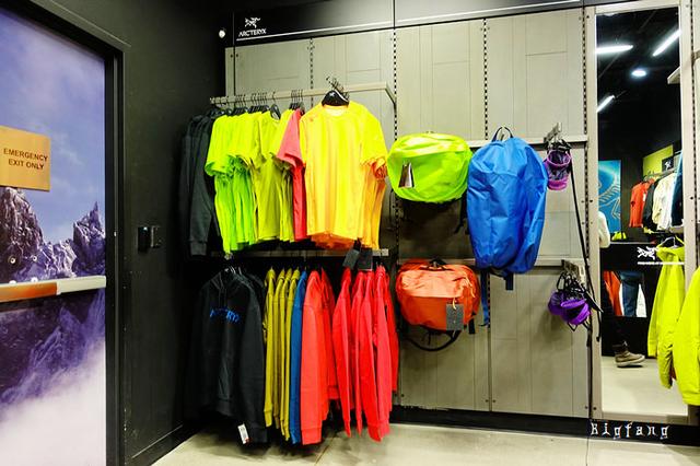加拿大溫哥華必買必逛,Arc’Teryx始祖鳥品牌折扣店