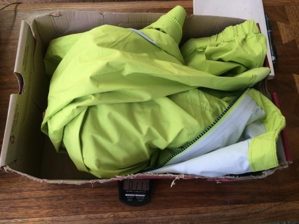 如何選擇沖鋒衣?沖鋒衣全面介紹及選購指南