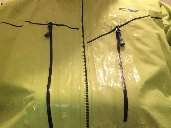 如何選擇沖鋒衣?沖鋒衣全面介紹及選購指南