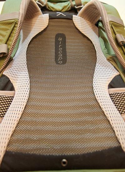 爬山先買戶外背包，Osprey Kestral 48L小鷹登山包開箱